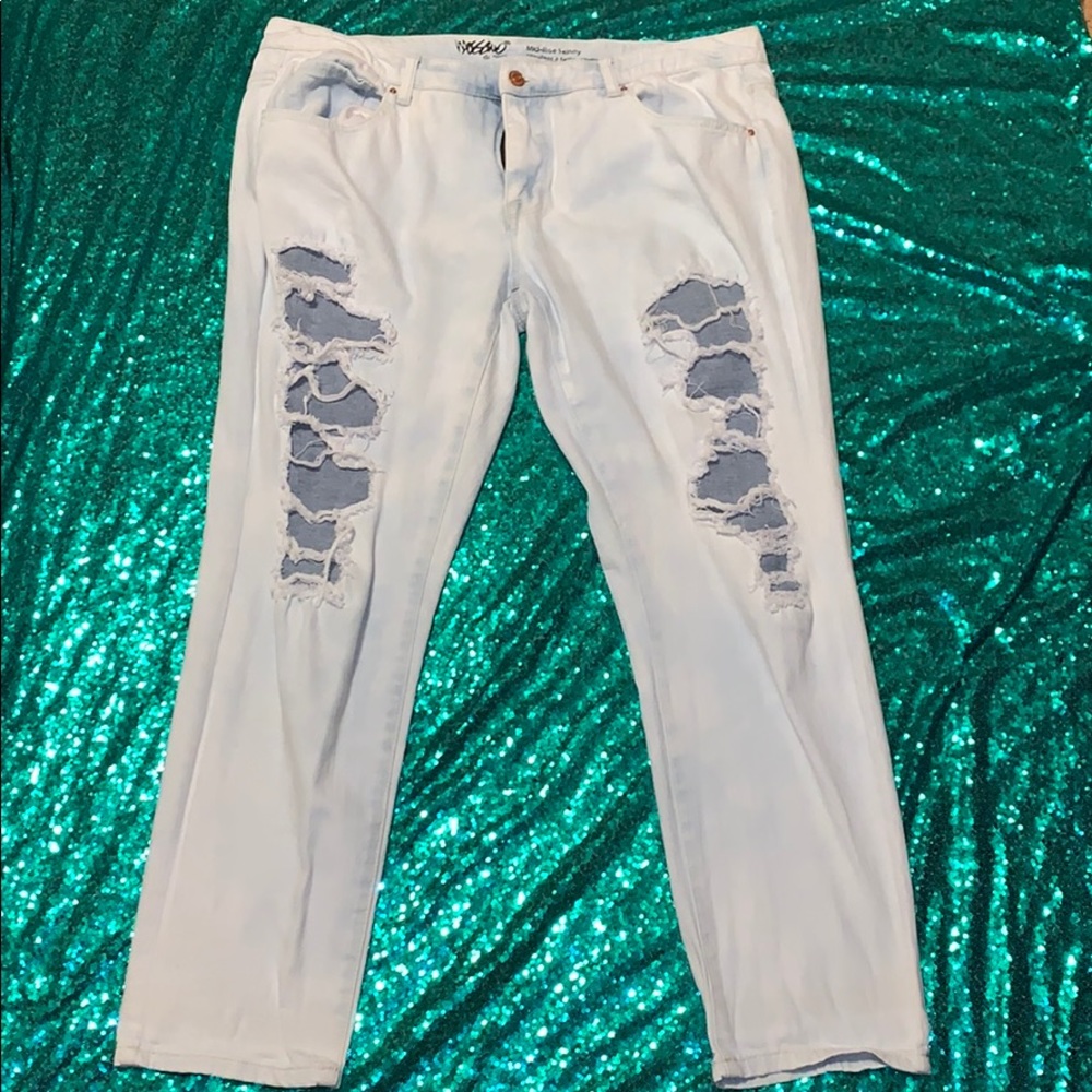 Ripped Mid-Rise Skinny Jeans